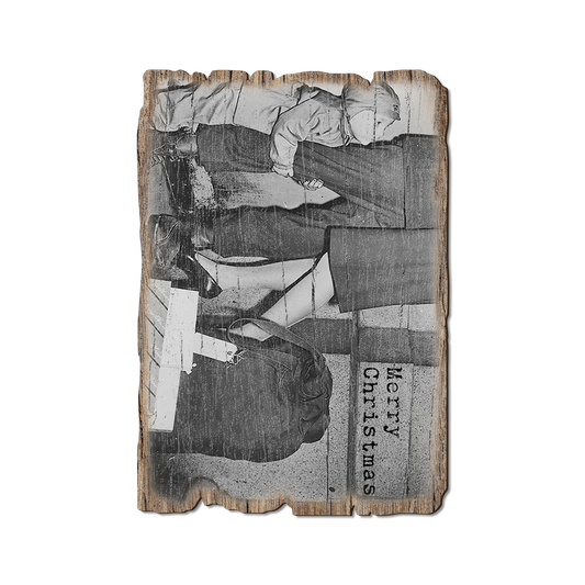 Greeting Card: Weathered Edge - Old Christmas Child